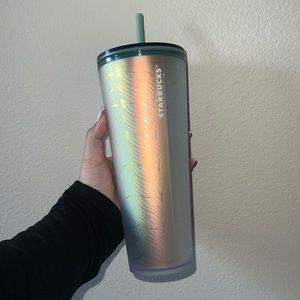 Starbucks Iridescent mermaid tail Venti Tumbler